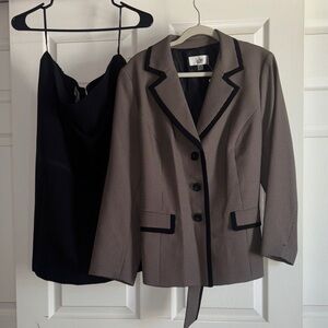 2PC Women's Black and Brown Blazer Squirt suit